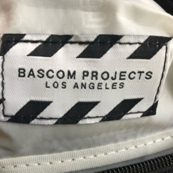 Bascom Projects ‘The GUCCI’ bum bag fanny pack NWT - Picture 8 of 8